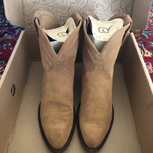 Tecovas Lucy Suede Booties